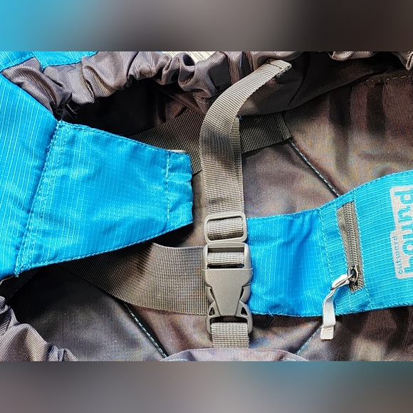 Outward Hound Carrier/Sling - Picture 3 of 5